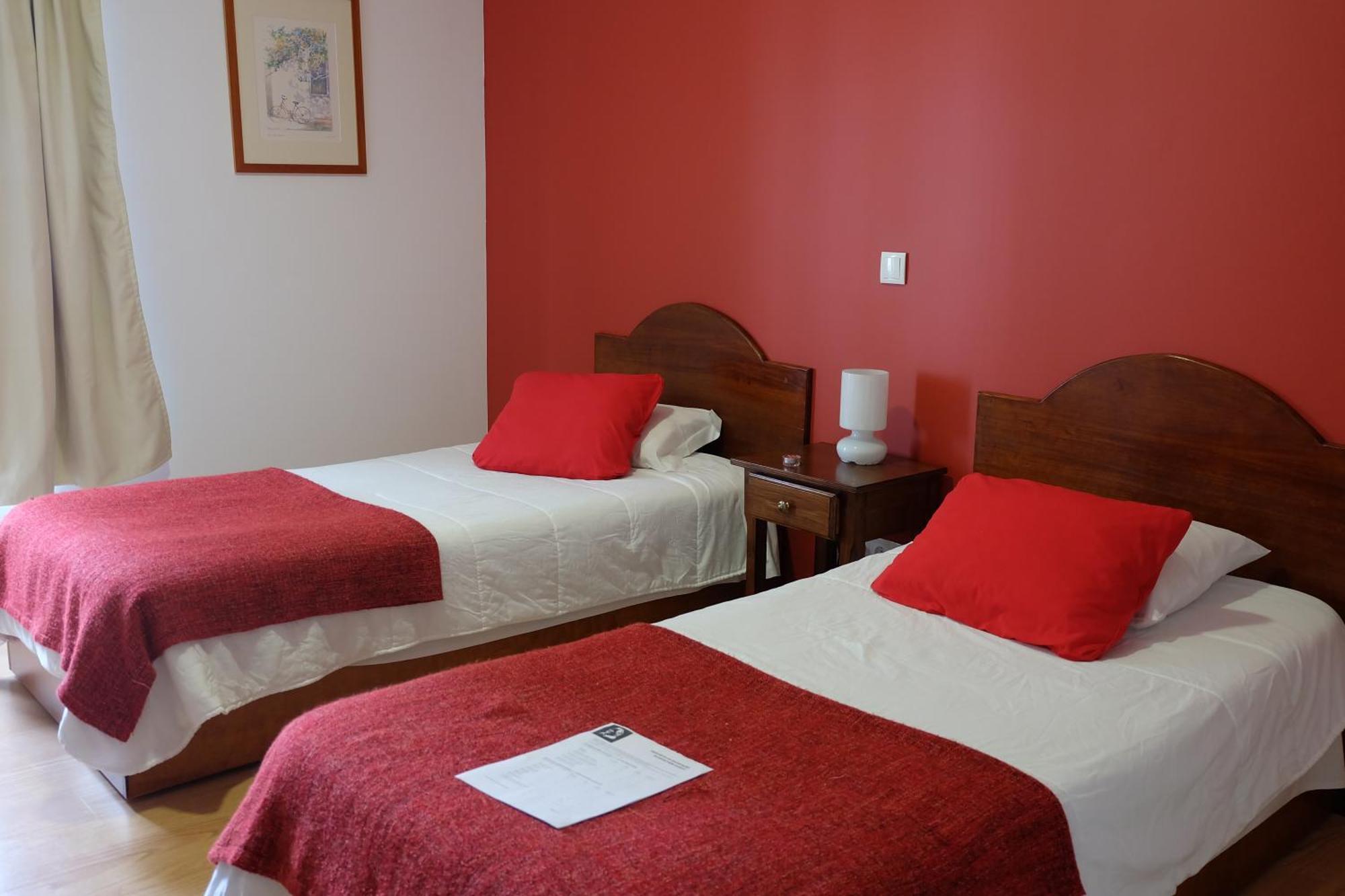 Hotel Alcides Πόντα Ντελγκάντα Εξωτερικό φωτογραφία