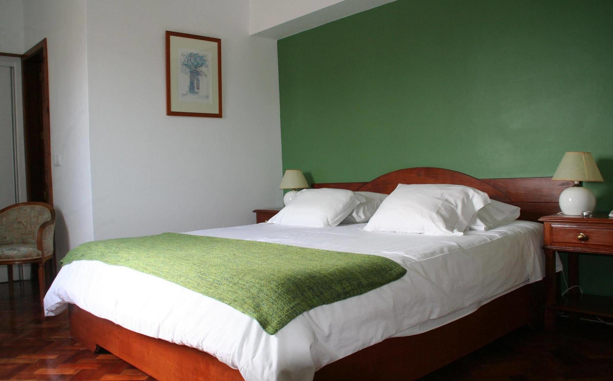 Hotel Alcides Πόντα Ντελγκάντα Εξωτερικό φωτογραφία