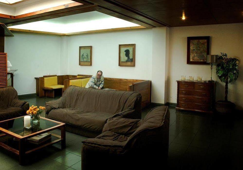Hotel Alcides Πόντα Ντελγκάντα Εξωτερικό φωτογραφία