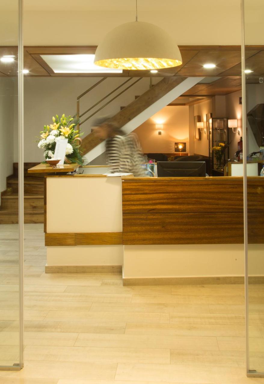 Hotel Alcides Πόντα Ντελγκάντα Εξωτερικό φωτογραφία
